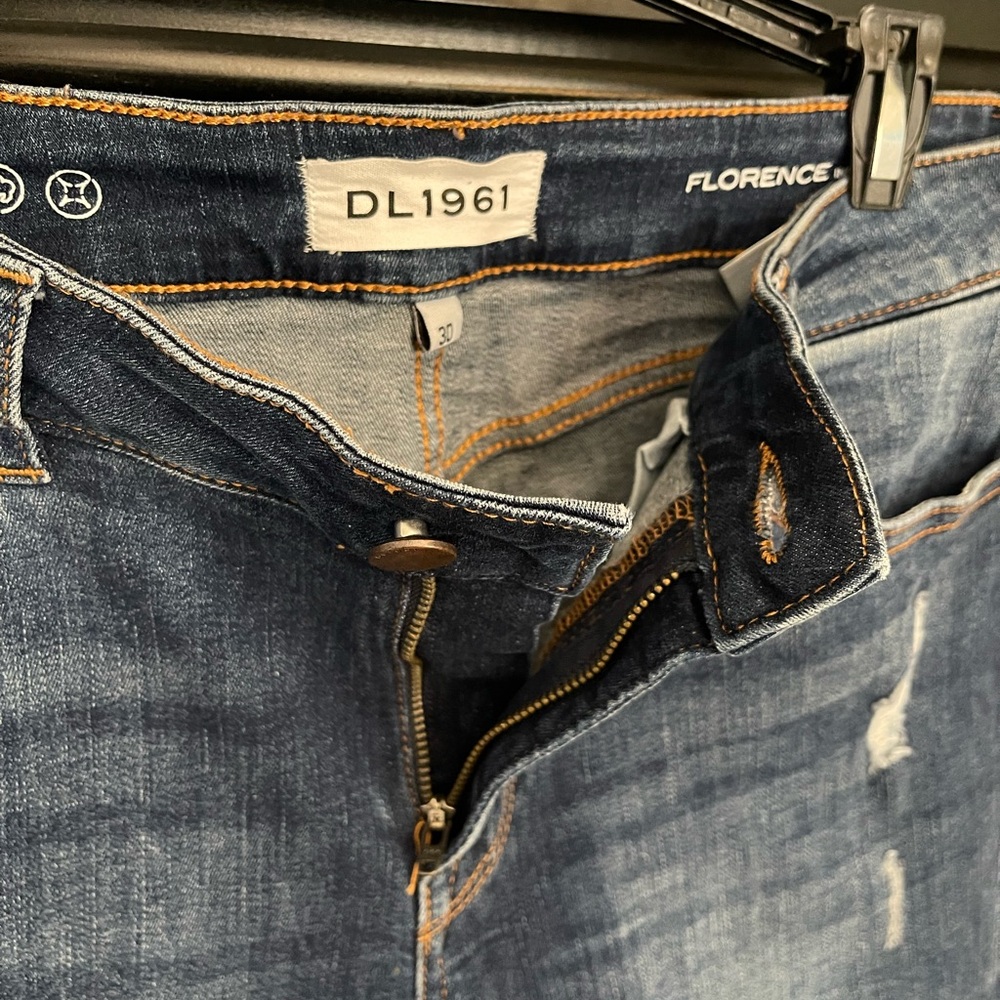DL1961 Florence Instasculpt Jeans in Strive Wash Size 30 - Picture 5 of 12